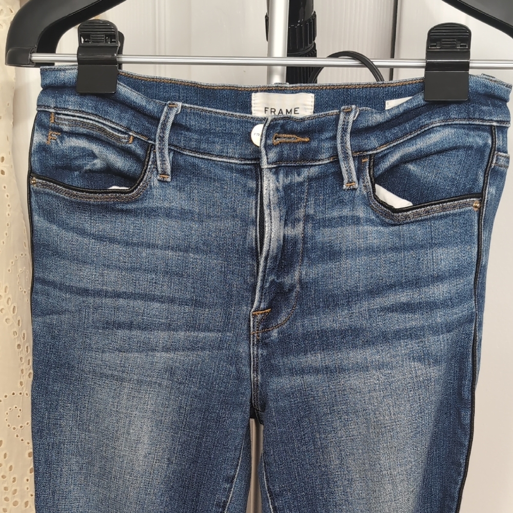 Frame Denim Women's Skinny Jeans in Medium Blue Wash